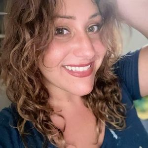 Meet your Posher, Cassandra